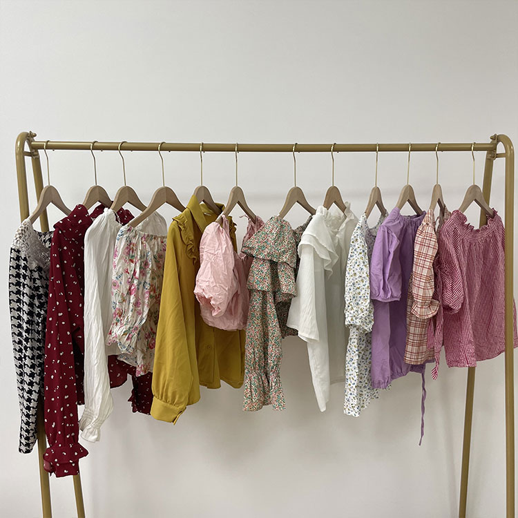 Áo cotton nữ đã qua sử dụng